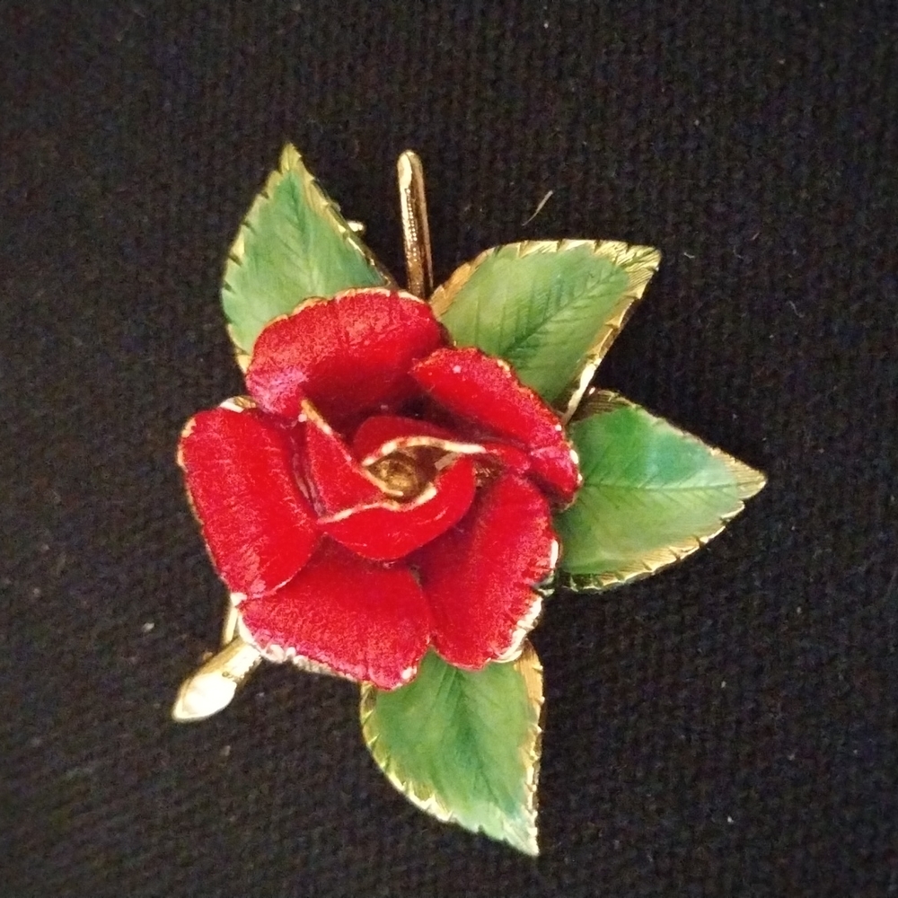 Vintage Giovanni Enamel Red Rose Gold Tone Brooch